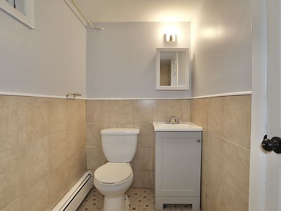 5th image of 284 Randolph Ave #G