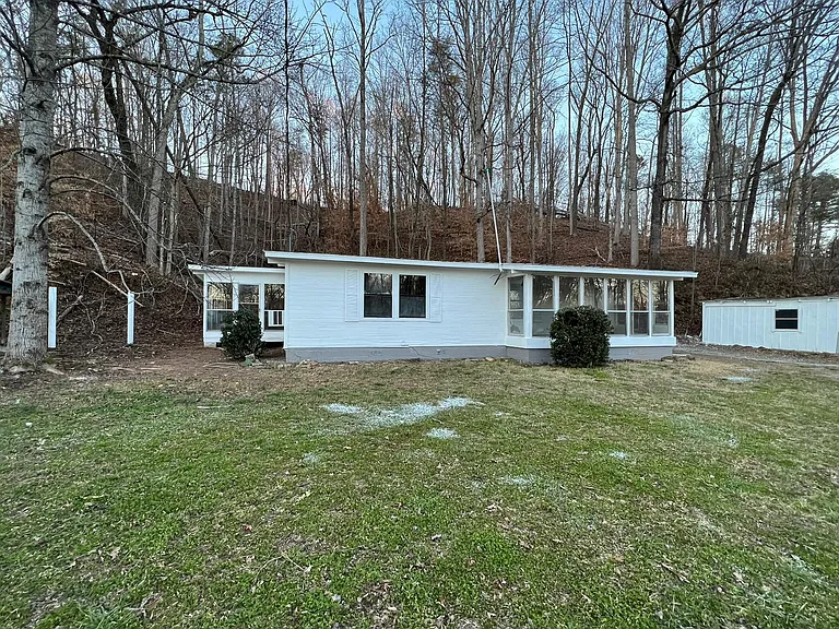 6705 Claude Parks Rd — Photo 1