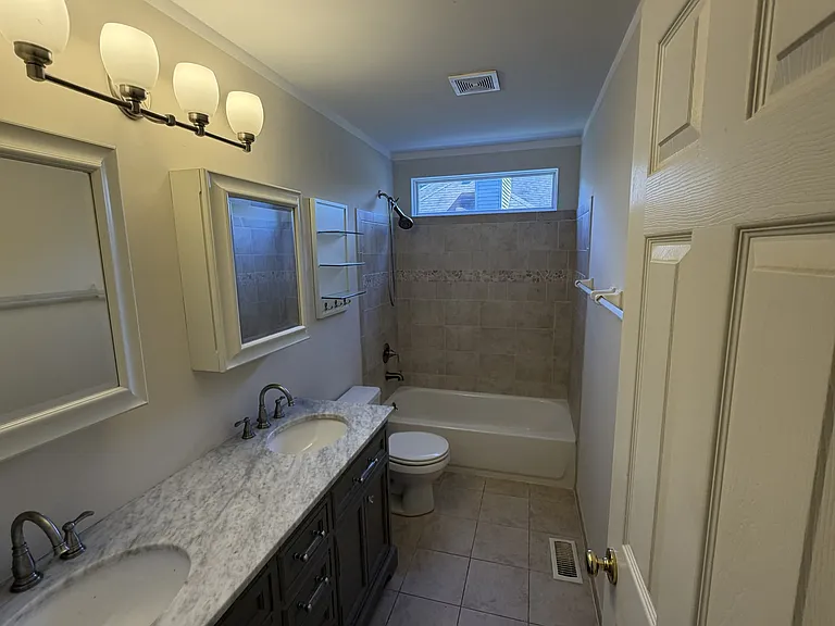 575 Capital Ln — Photo 22