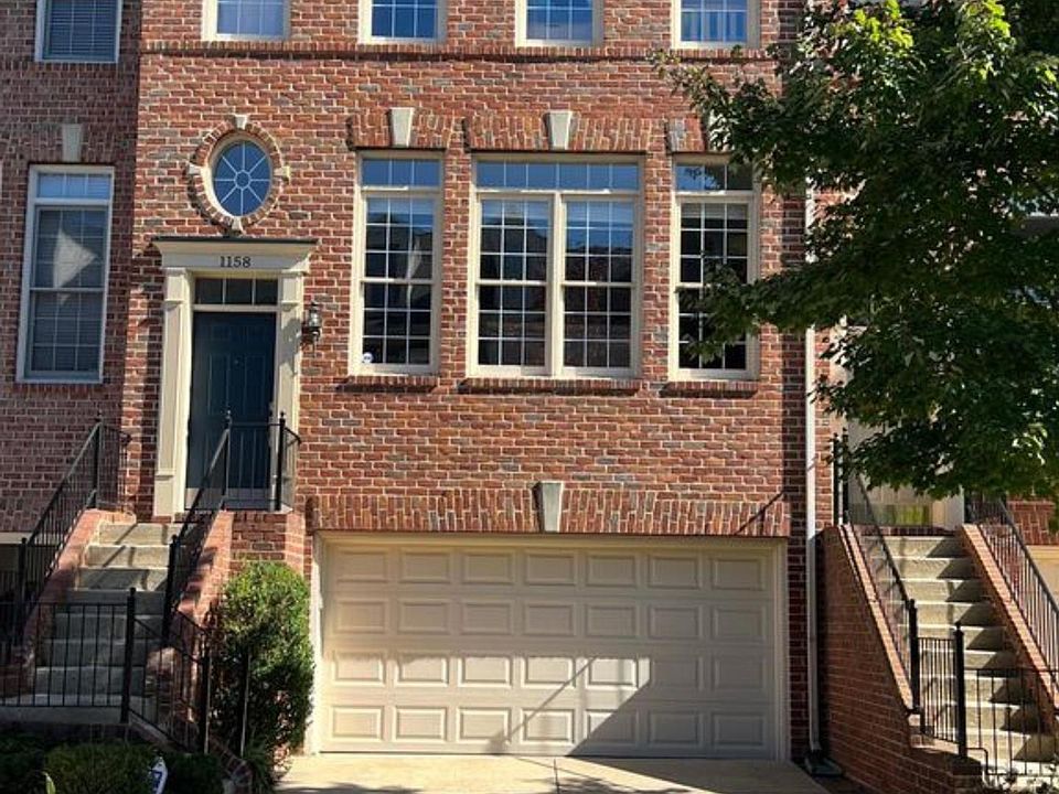 1st image of 1158 Regal Oak Dr