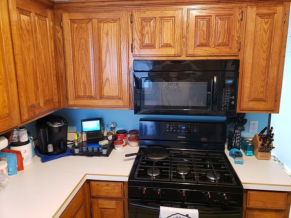 4th image of 5019 Pleasant Dr