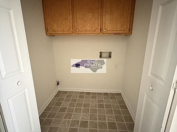5th image of 3811 Sterling Pointe Dr Unit X3