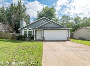1953 E Stearns St, Fayetteville, AR 72703