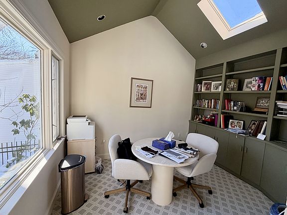 5th image of 45 Ferncroft Rd