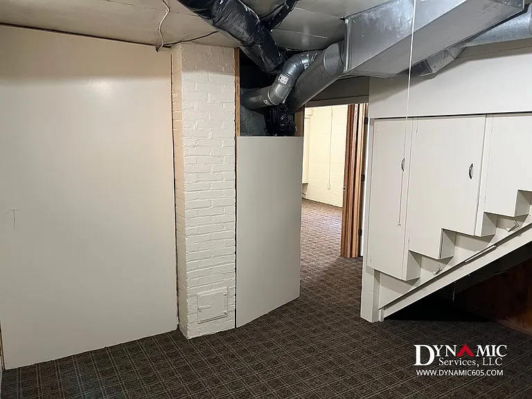 1917 S Duluth Ave — Photo 28