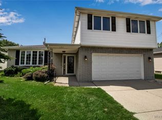 185 S Transit Hill Dr, Depew, NY 14043