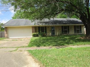 9032 Cedar Ridge Dr, Shreveport, LA 71118