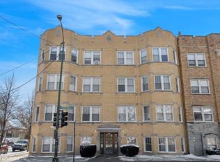 4201 W Addison St #3B, Chicago, IL 60641