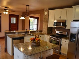 712 E Bolivar Ave, Milwaukee, WI