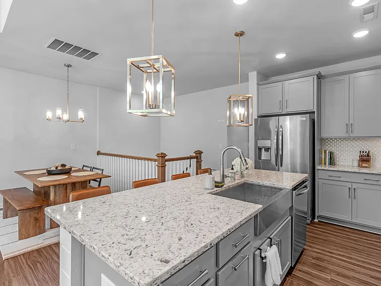 2211 Statesville Ave — Photo 10