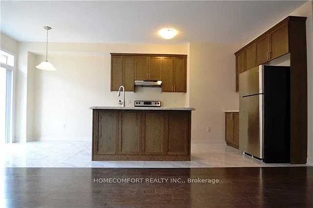 4 bed, $3,600 — Photo 3