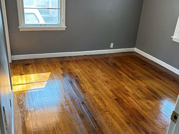 5th image of 7030 Horton St