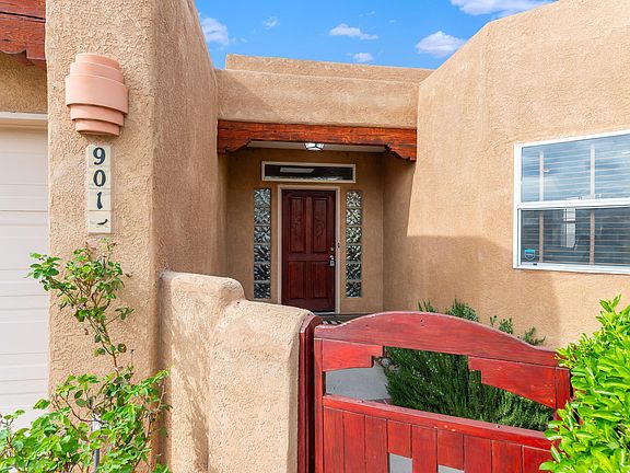 4th image of 901 Calle Coronado SE