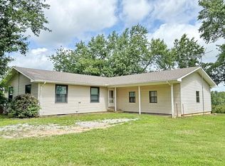 3225 E 1074th Rd, El Dorado Springs, MO 64744