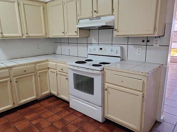 5th image of 1520 W Palmer Dr APT 1