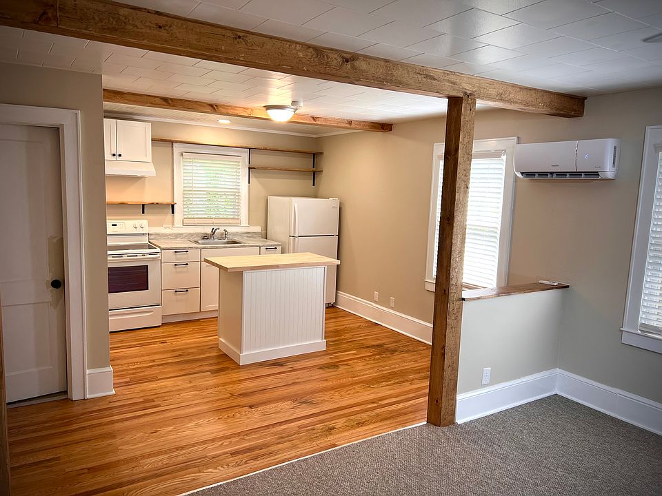 1st image of 25 Ginger Ln #3