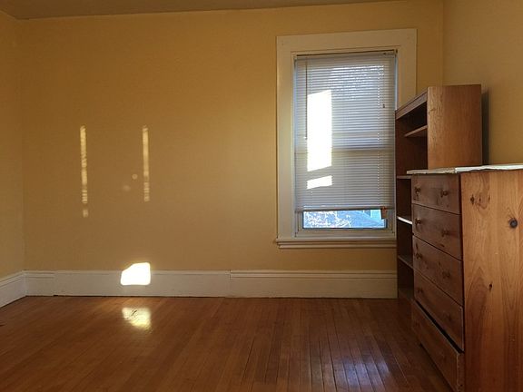 3rd image of 177 Elm St Unit 2