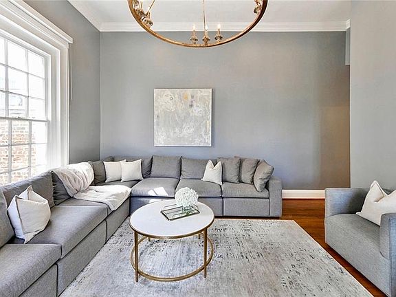 3rd image of 431 Royal St APT 6