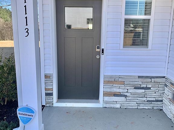 3rd image of 1113 Forestbrook Ln