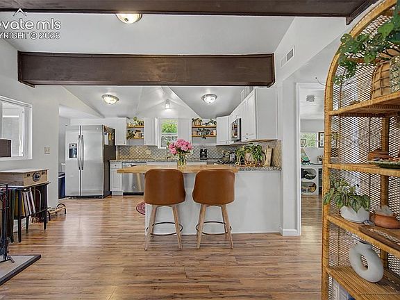 3rd image of 2018 Oak Way