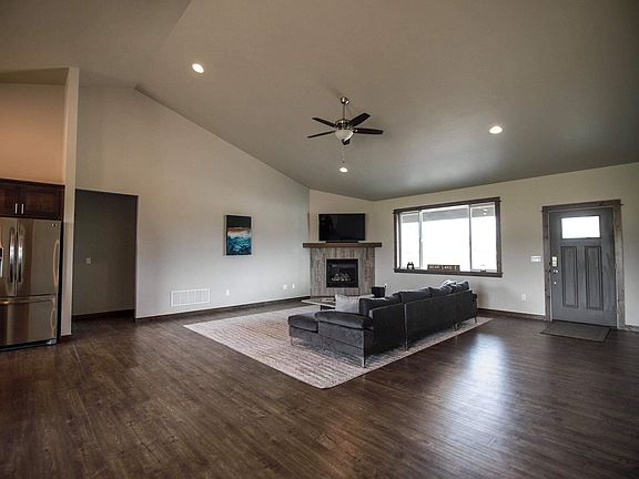 2nd image of 1301 Ingomar Blvd
