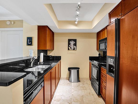 4th image of 99 SE Mizner Boulevard #802