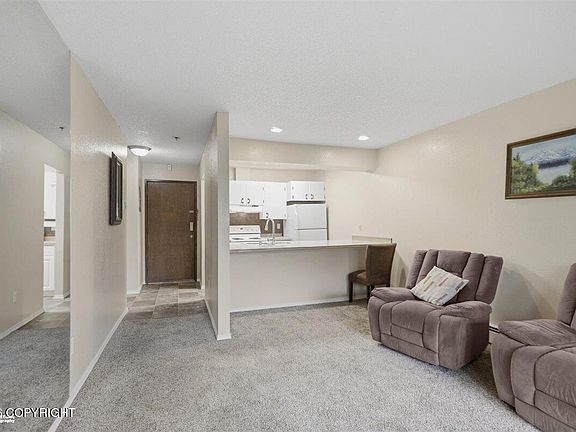 3rd image of 4333 San Ernesto Ave Unit 307