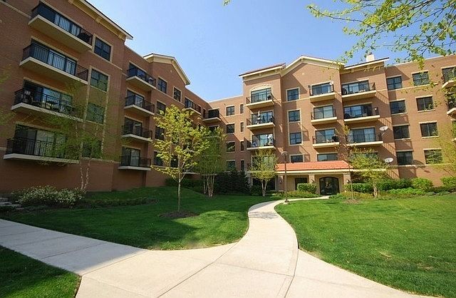 1st image of 5100 W 96th St APT 402