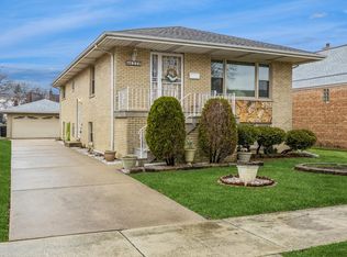 4230 Prairie Ave, Brookfield, IL 60513