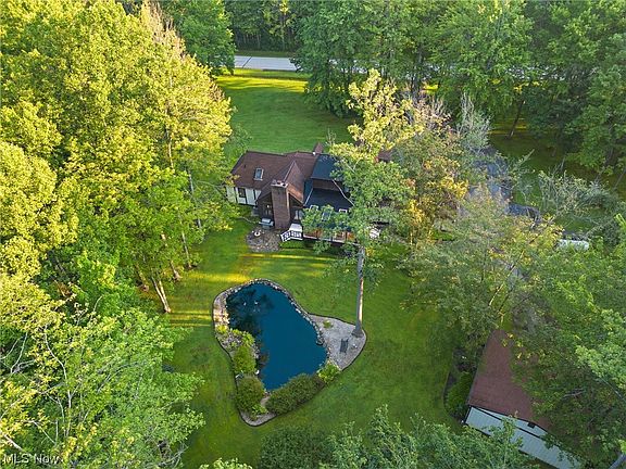 4th image of 9946 High Country Dr