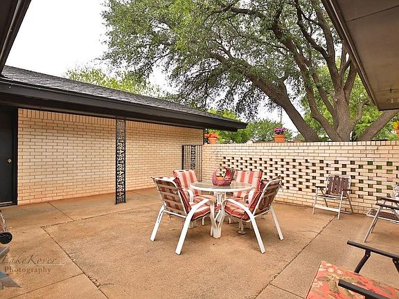 5th image of 4049 Ligustrum Dr