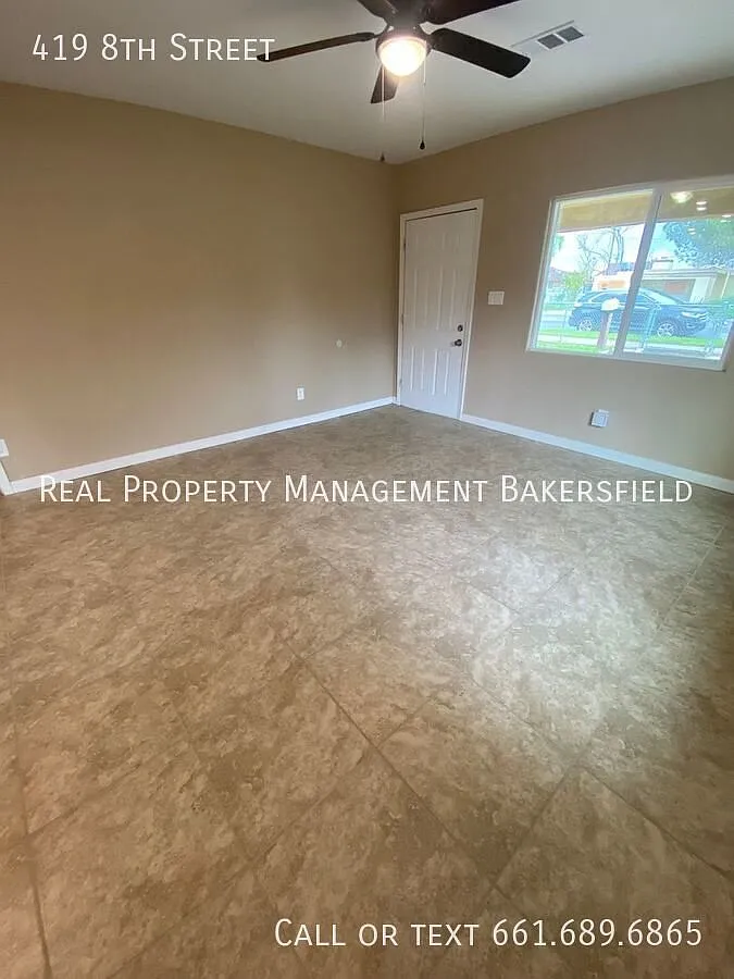 419 8th Street - First Months Rent Is Free!! — Photo 4