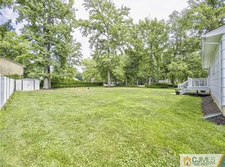 38 Kensington Dr, Manalapan, NJ 07726