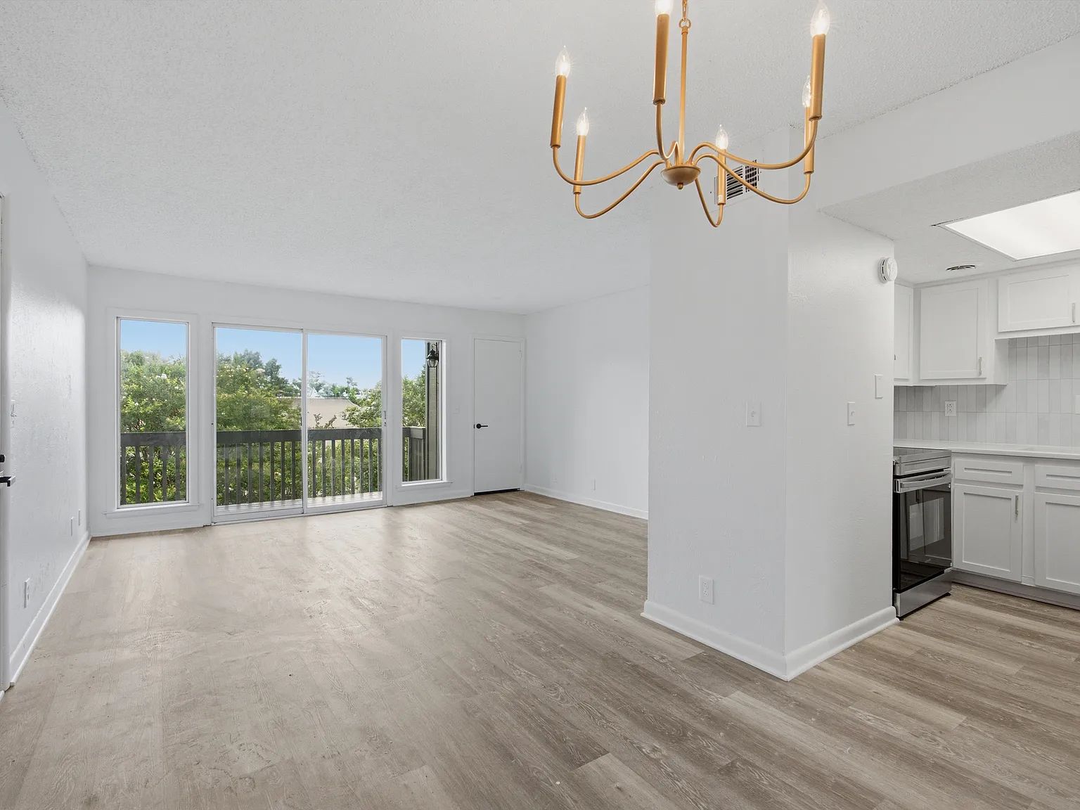 1 bed, 715 sqft, $1,250 — Photo 4