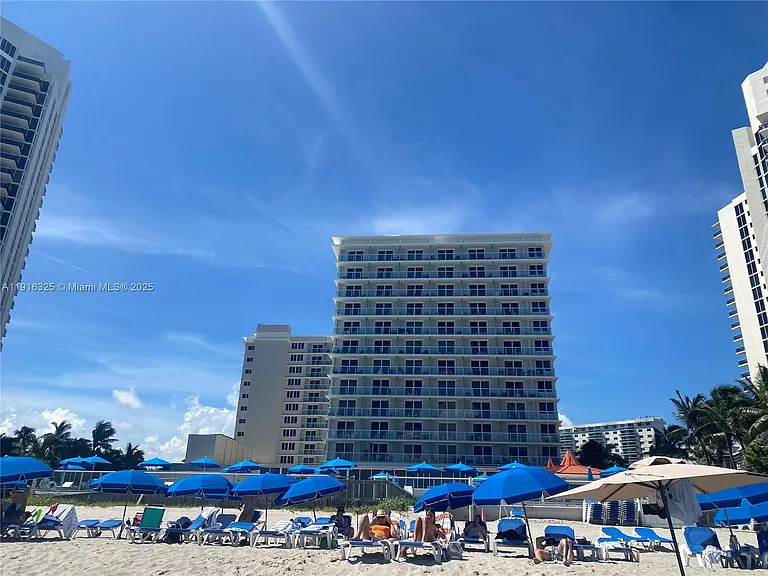 19201 Collins Ave #733 — Photo 12