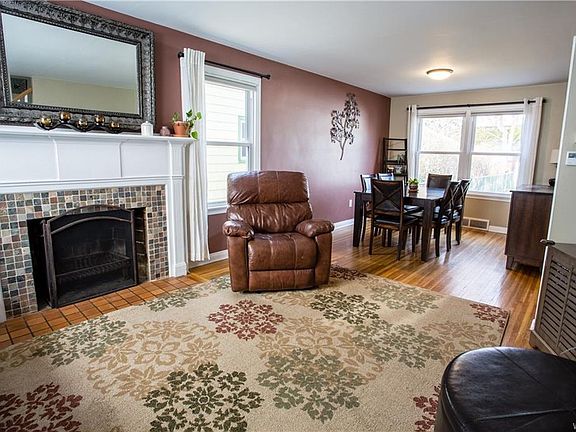 2nd image of 33 Morton Dr