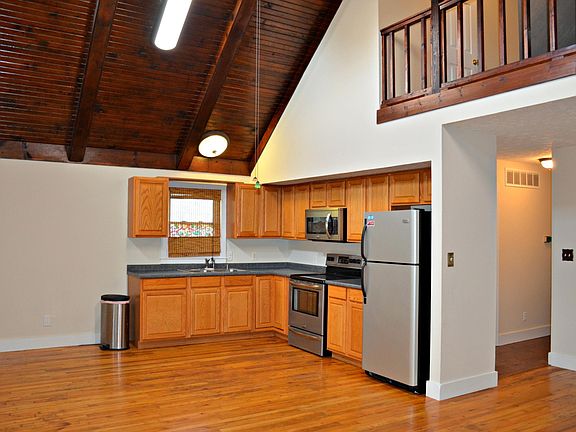 2nd image of 977 Trout Ln