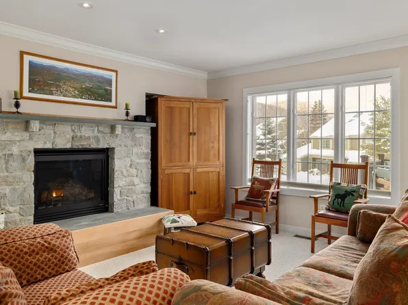 646 Topnotch Drive Unit B, Stowe, VT 05672