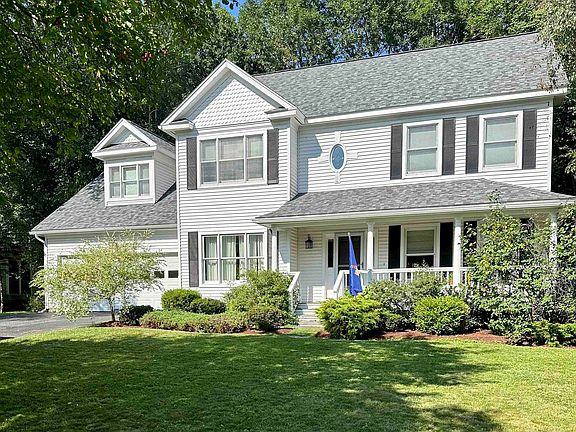 2nd image of 54 Muirfield Road