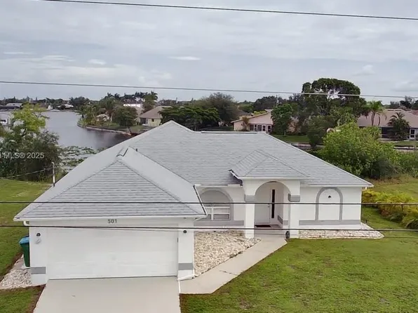 501 SE 7th St, Cape Coral, FL 33990