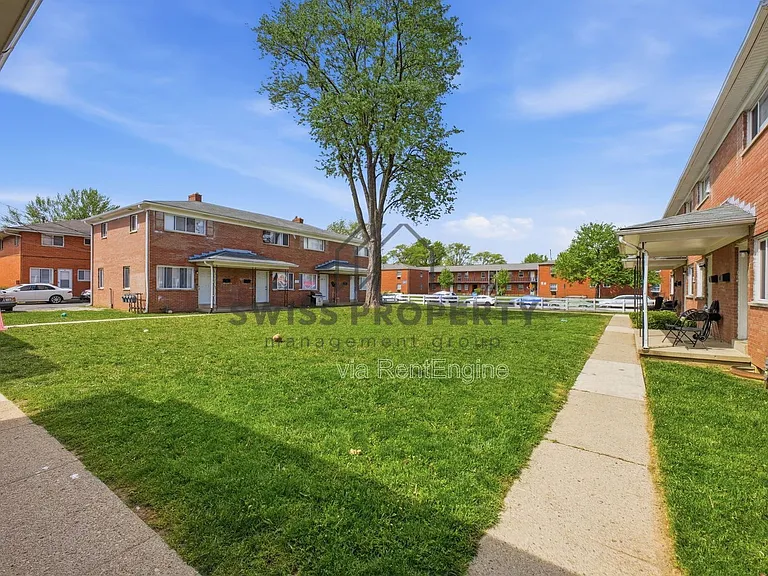 5840 N Meadows Blvd #D — Photo 25