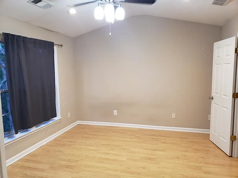 3396 Lathenview Ct — Photo 4