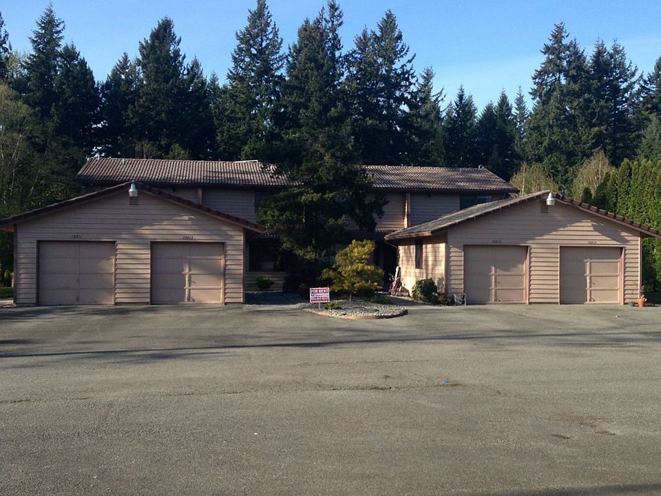 1st image of 10411-10417 7th St E