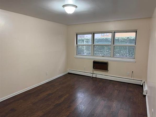 3600 Charles Ct APT 12