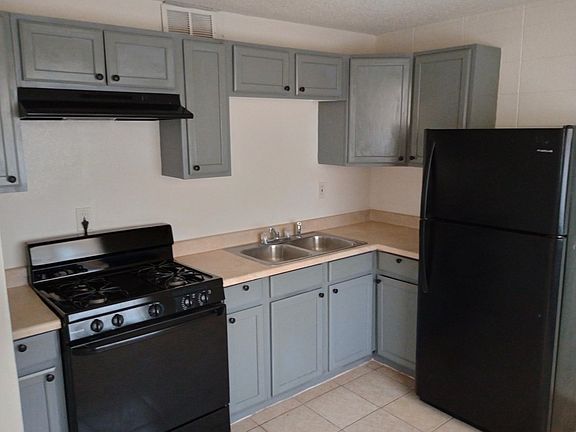 4th image of 401 N D St #19