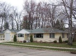 421 E Stevens St, Shawano, WI 54166