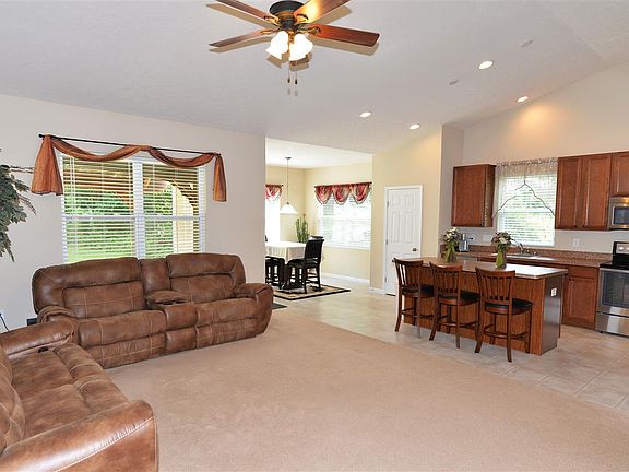 2nd image of 9394 Lago Mar Ct