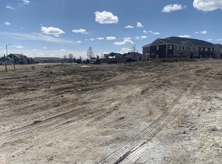 24 24th St W #6R, Williston, ND 58801