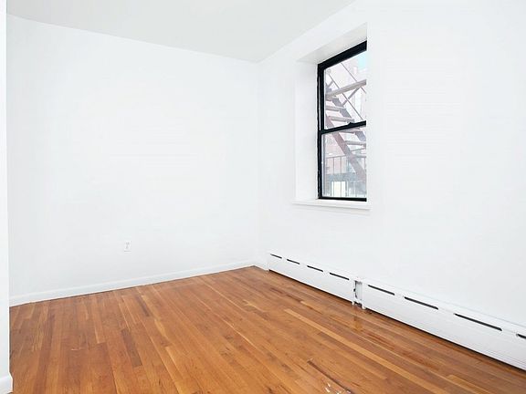 4th image of 37 1/2 Allen St #C4