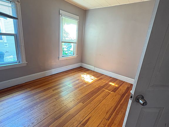 2nd image of 65 Clayton St
